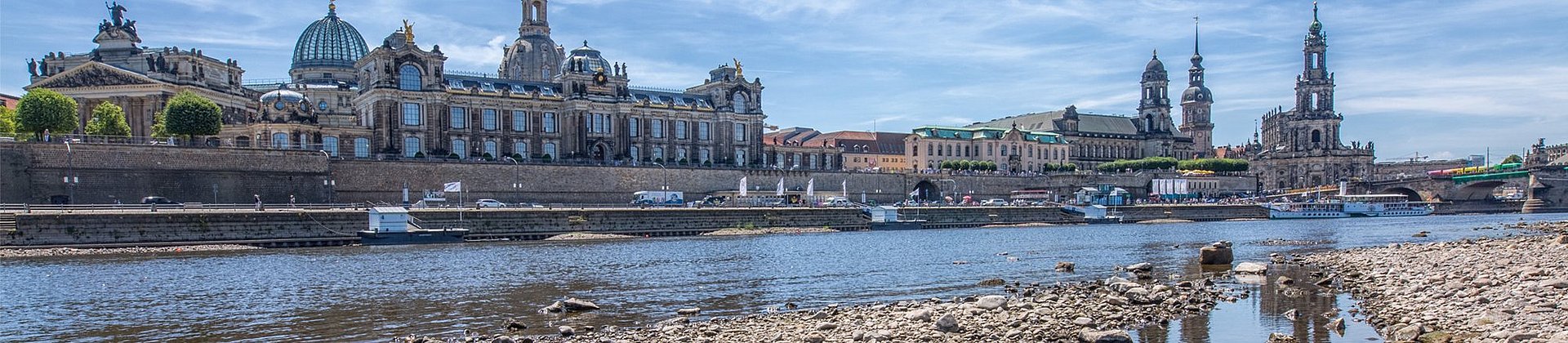 Blick über die Elbe auf Dresden